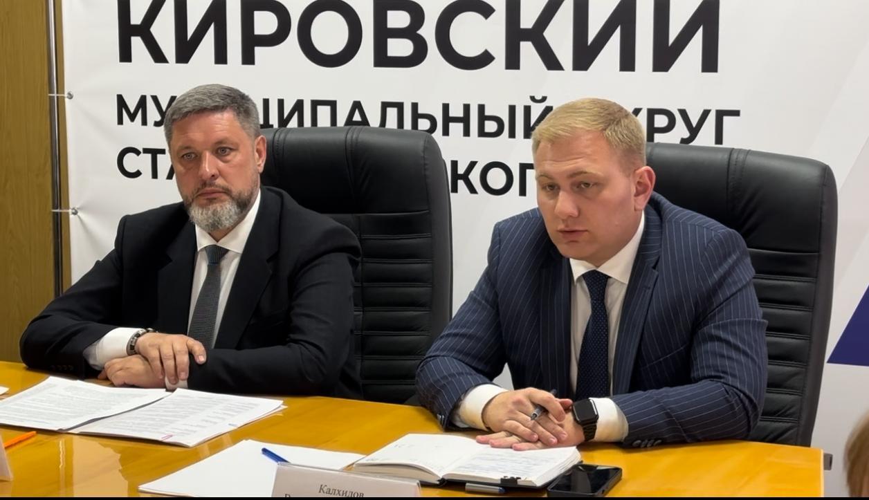 26 мая 2025 г. в администрации Кировского муниципального округа проведено внеочередное заседание Совета по межнациональным отношениям.