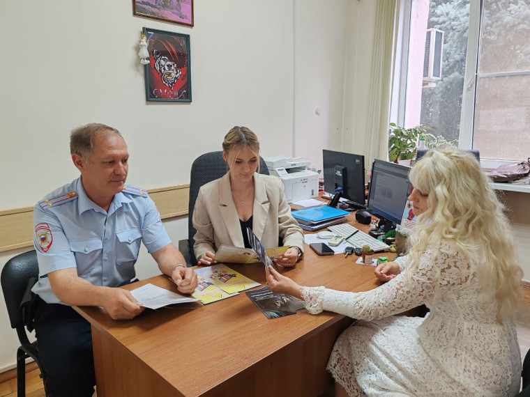 В Кировском округе прошла пресс-конференция с районными СМИ. В Кировском округе прошла пресс-конференция с районными СМИ.