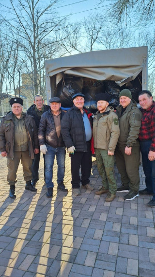 Председатель Общественного совета при Отделе МВД России «Кировский» передал гуманитарную помощь бойцам СВО.